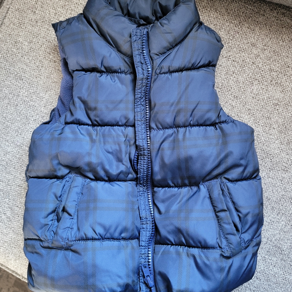 Old Navy Navy Blue Puffer Vest for Kids